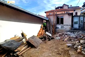 Къща във Велико Търново, Света гора