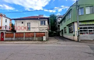 Къща в Хасково, Училищни