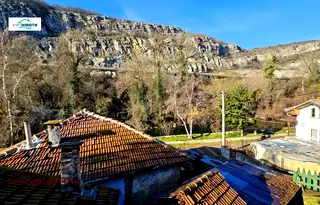 Къща в Ловеч, Вароша