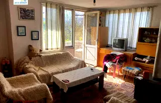 Къща в Кърджали, Веселчане