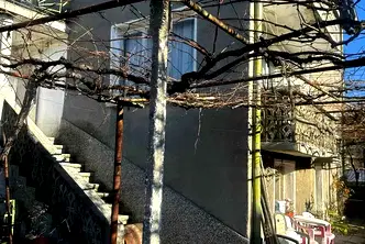 Къща в Кърджали, Веселчане