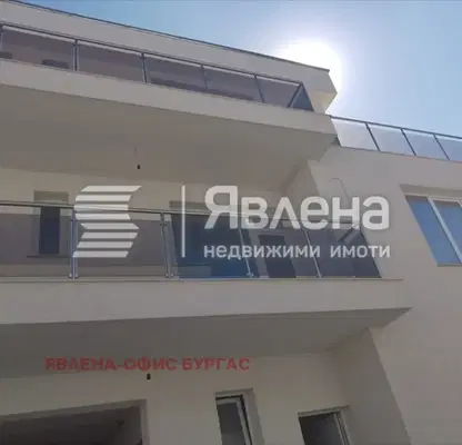 Снимка 2 — Къща в Бургас, Ветрен