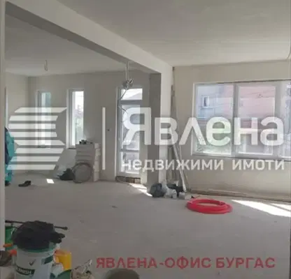 Снимка 4 — Къща в Бургас, Ветрен