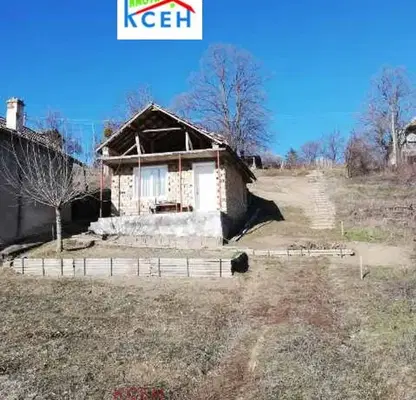 Снимка 3 — Къща в Търговище, Вилна зона