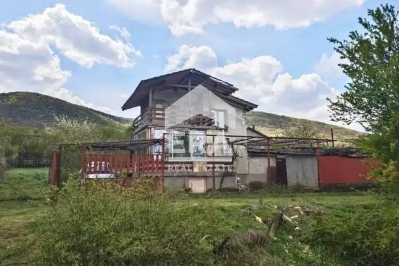 House in Tyrgovishte, Vilna Zona