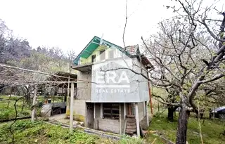 Къща в Търговище, Вилна зона