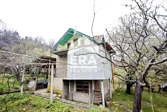 Къща в Търговище, Вилна зона