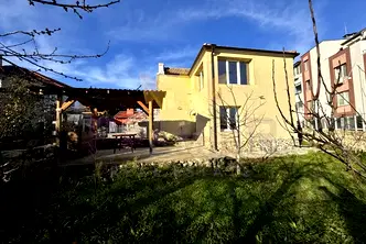 Къща във Варна, Виница
