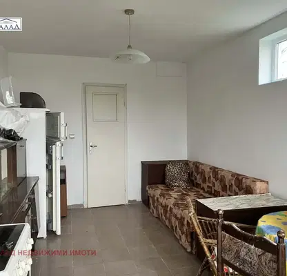 Photo 5 — House in Varna, Vinica
