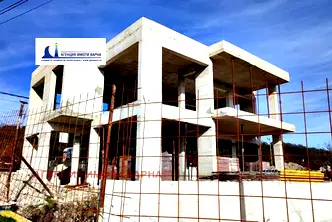 Къща във Варна, Виница