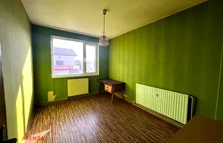 Къща в София, Враждебна