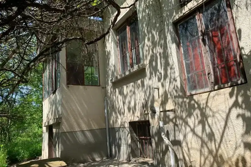 House in Ruse, Leventa