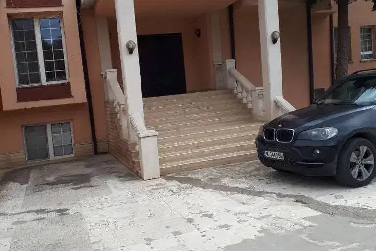 Къща в Монтана, в.з. Юг