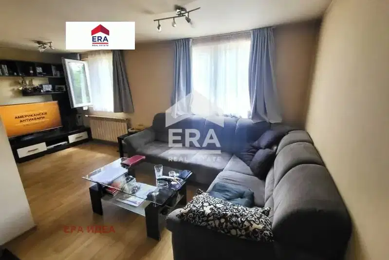 House in Sofiya, в.з.Киноцентъра 3 част
