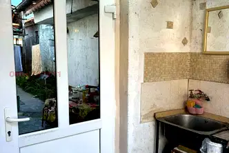 Къща в Силистра, Запад