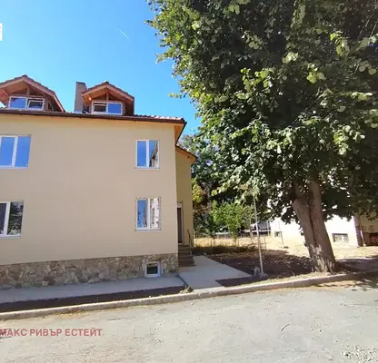 Photo 2 — House in Ruse, Zdravec