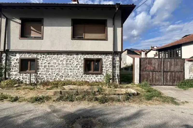 Къща в Благоевград, Банско
