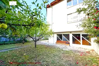 Къща в Благоевград, Банско