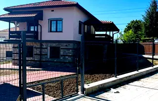 Къща в Благоевград, Сандански