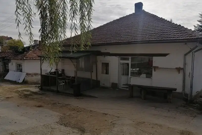 Къща с търговско предназначение в с. Обидим, област Благоевград