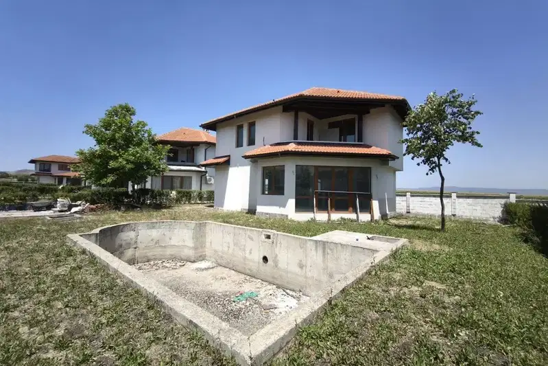 Къща в Бургас, Ахелой