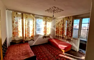 Къща в Бургас, Айтос