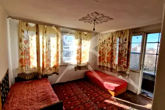 Къща в Бургас, Айтос