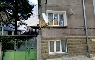 Къща в Бургас, Айтос