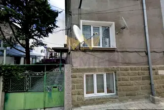 Къща в Бургас, Айтос