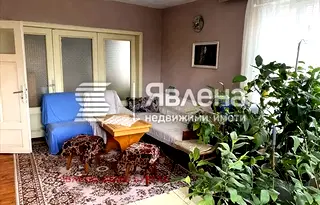 Къща в Бургас, Айтос