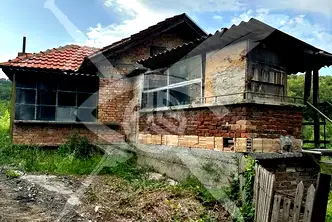 Къща в Бургас, Айтос