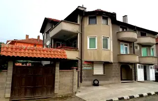 Къща в Бургас, Айтос