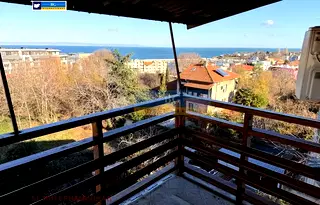 Къща в Бургас, Черноморец