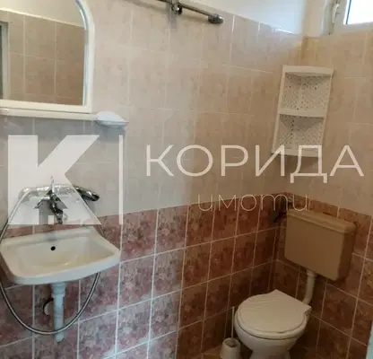 Снимка 4 — Къща в Бургас, Китен