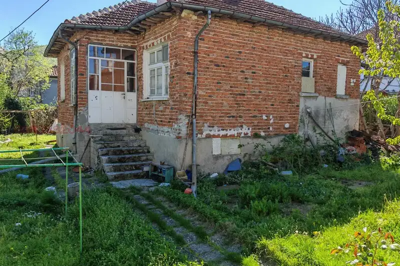 Къща в Бургас, Малко Търново