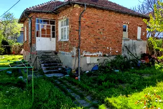 Къща в Бургас, Малко Търново