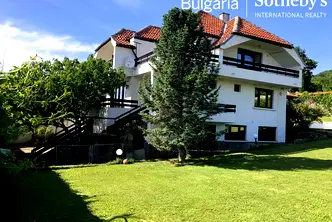 Къща в Бургас, Несебър