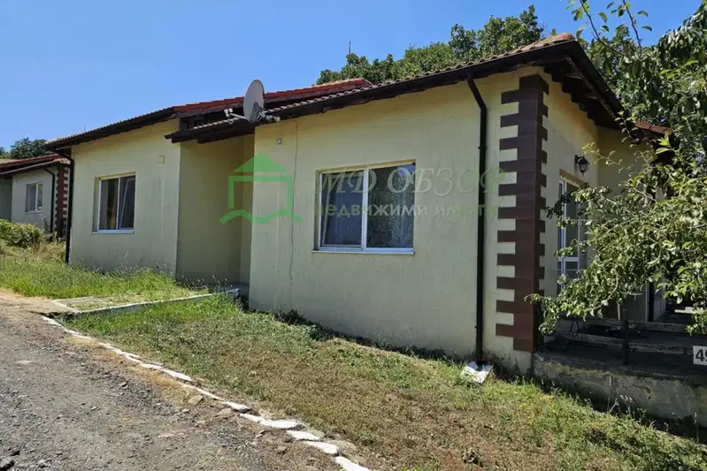 Къща в Бургас, Обзор