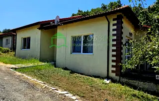 Къща в Бургас, Обзор