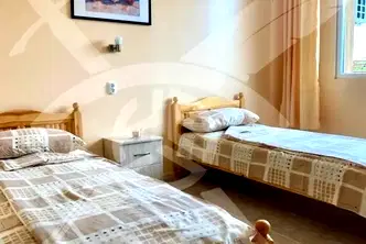 Къща в Бургас, Обзор
