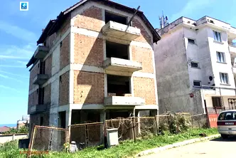 Къща в Бургас, Обзор