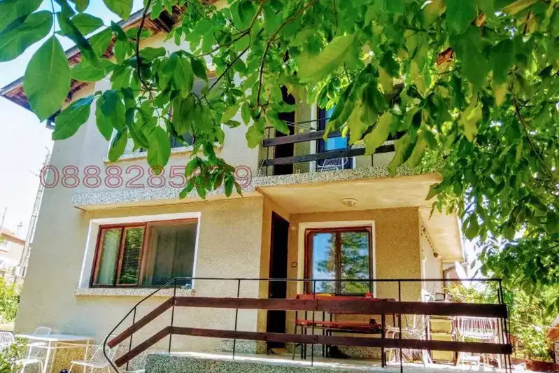 Къща в Бургас, Средец