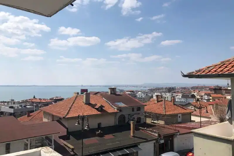 Къща в Бургас, Свети Влас