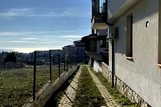 Къща в Бургас, Свети Влас