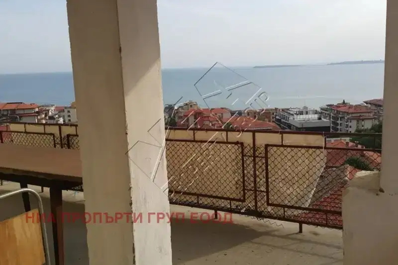 Къща в Бургас, Свети Влас