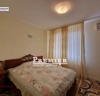 Photo 3 — House in Oblast Burgas, Banya