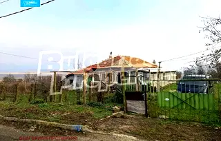 Къща в Бургас, с. Дебелт