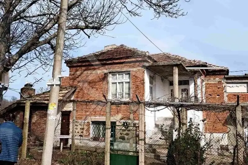 Къща в Бургас, с. Дюлево
