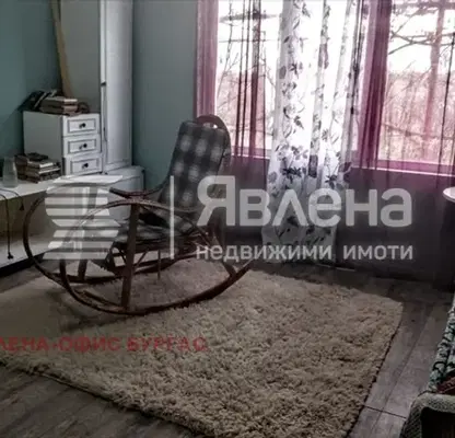 Снимка 2 — Къща в Бургас, с. Дюлево