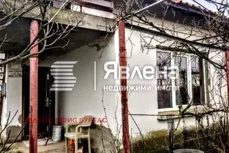 Къща в Бургас, с. Дюлево